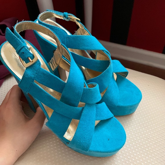 Blue PARTY heels!!! - Picture 2 of 5